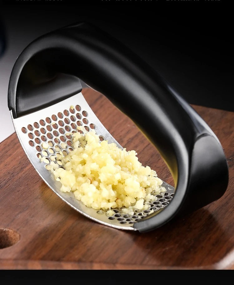 Easy-Clean Garlic Press